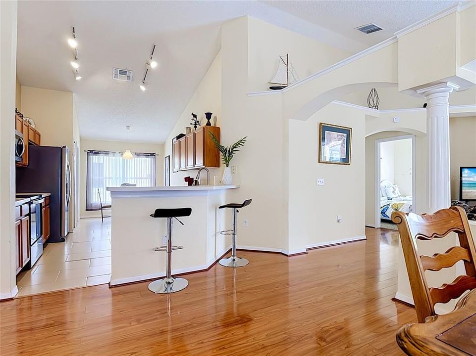 For Sale: $459,900 (4 beds, 2 baths, 1822 Square Feet)