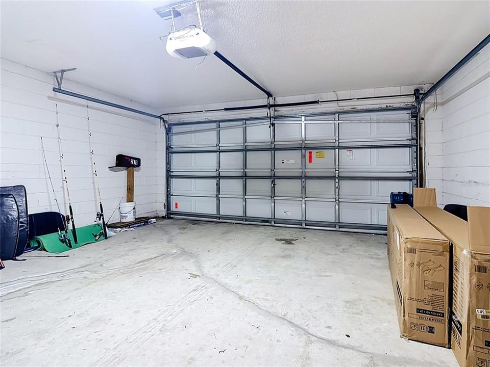 For Sale: $459,900 (4 beds, 2 baths, 1822 Square Feet)