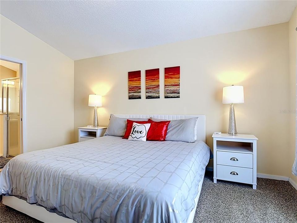 For Sale: $459,900 (4 beds, 2 baths, 1822 Square Feet)