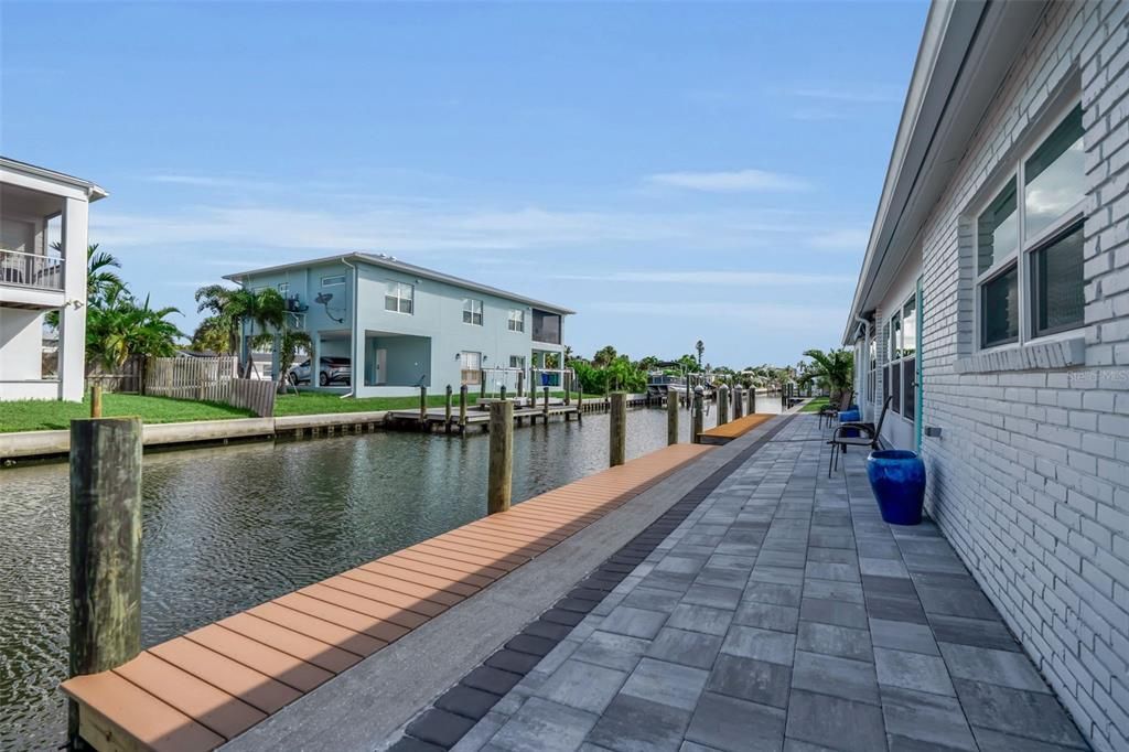 For Sale: $565,000 (2 beds, 2 baths, 1088 Square Feet)