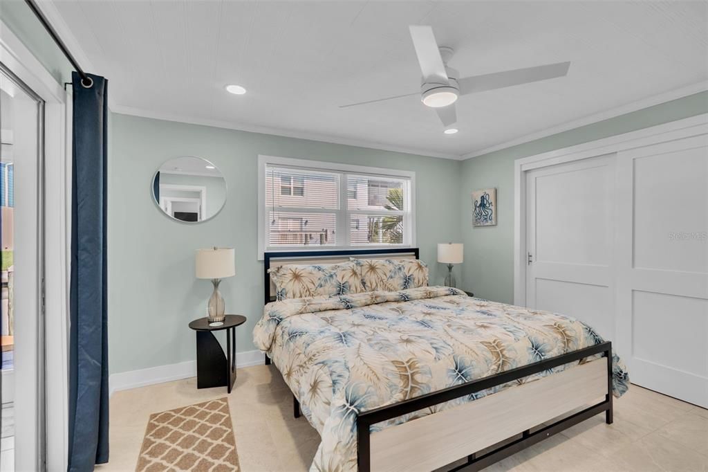 For Sale: $565,000 (2 beds, 2 baths, 1088 Square Feet)