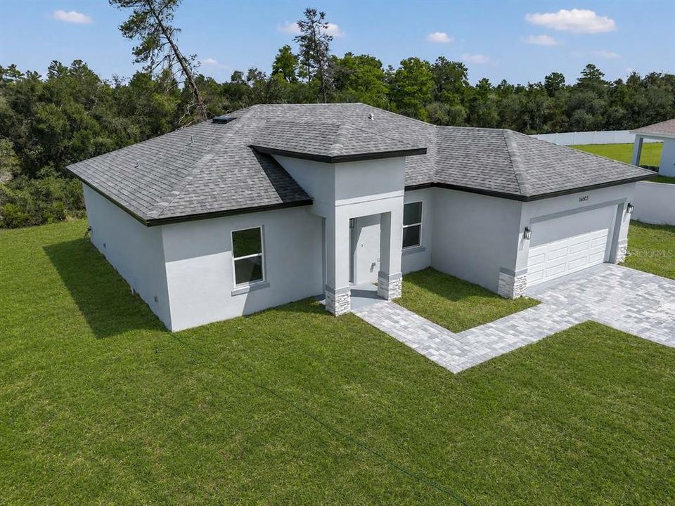 На продажу: $274,900 (3 спален, 2 ванн, 1427 Квадратных фут)