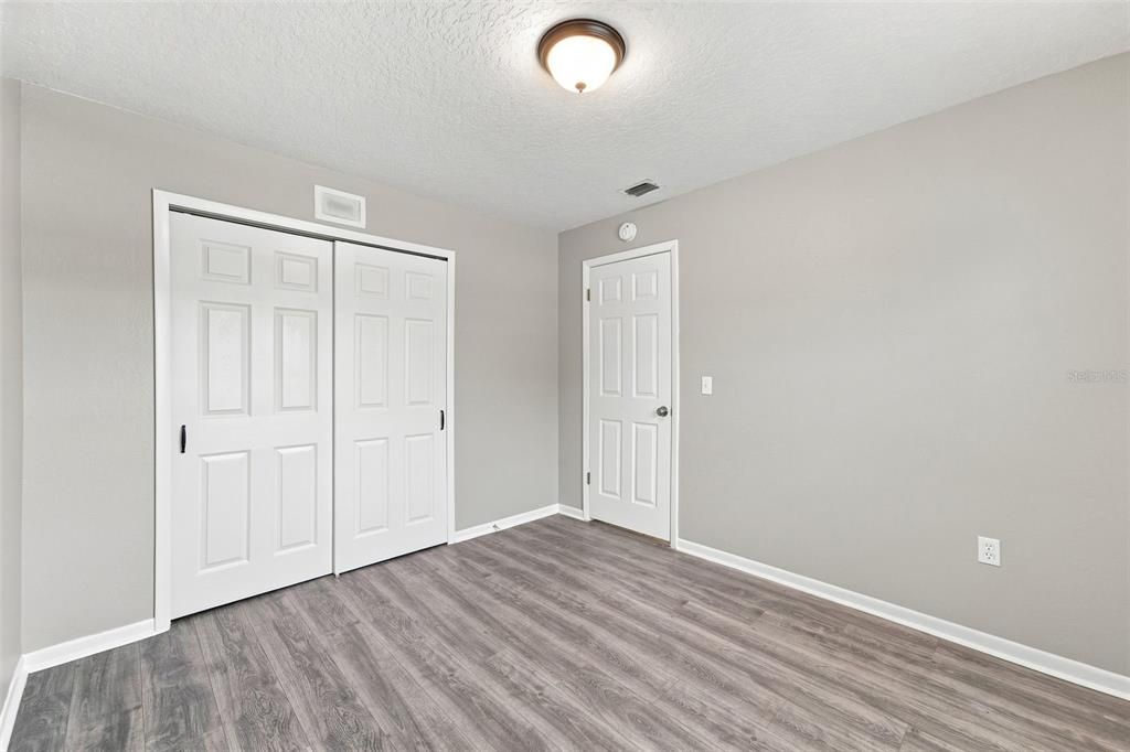 For Sale: $445,000 (5 beds, 3 baths, 2266 Square Feet)