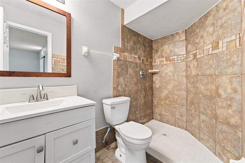 For Sale: $445,000 (5 beds, 3 baths, 2266 Square Feet)