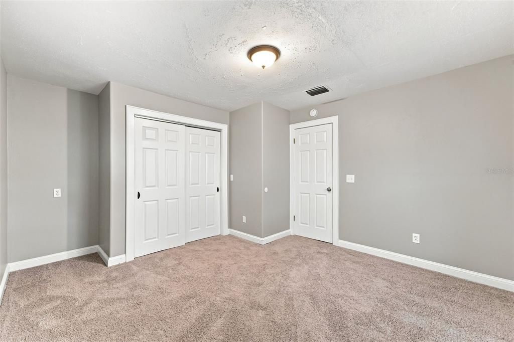 For Sale: $445,000 (5 beds, 3 baths, 2266 Square Feet)
