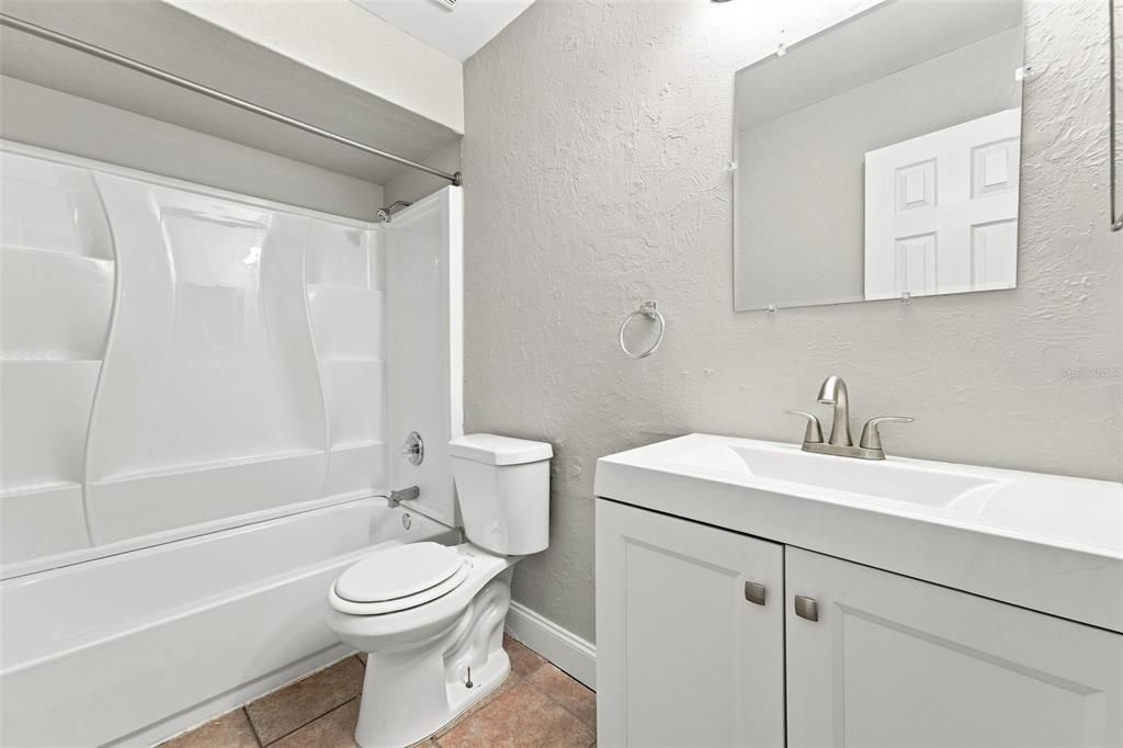 For Sale: $445,000 (5 beds, 3 baths, 2266 Square Feet)