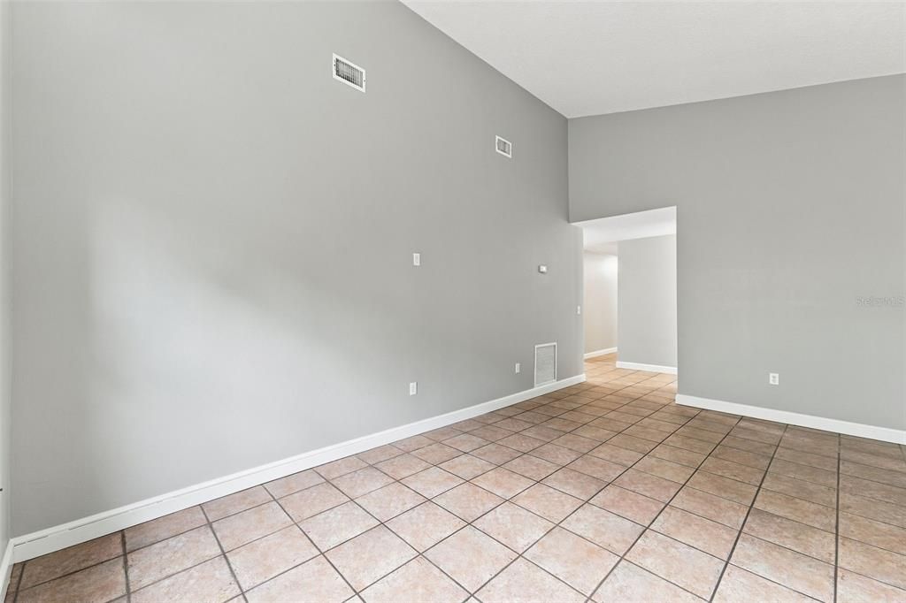 For Sale: $445,000 (5 beds, 3 baths, 2266 Square Feet)