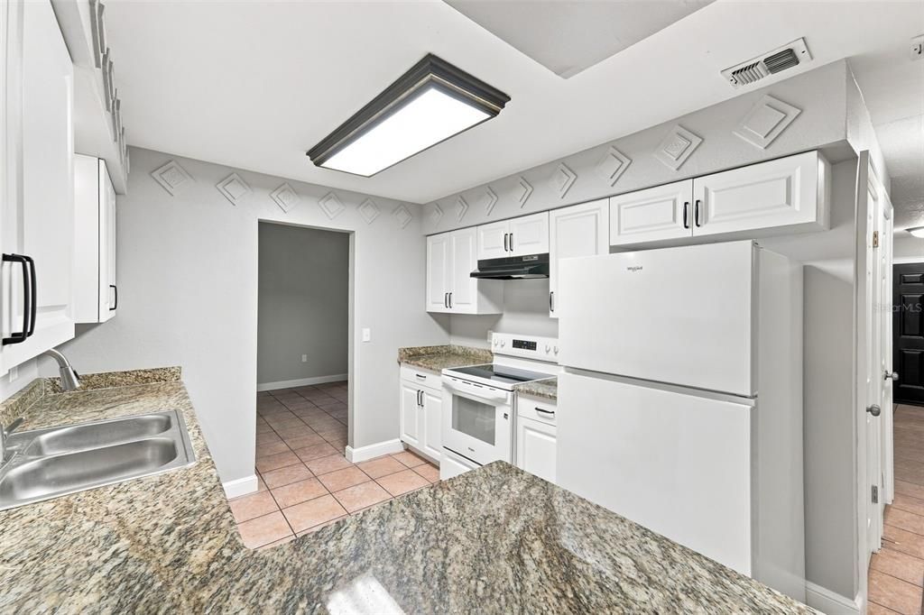 For Sale: $445,000 (5 beds, 3 baths, 2266 Square Feet)
