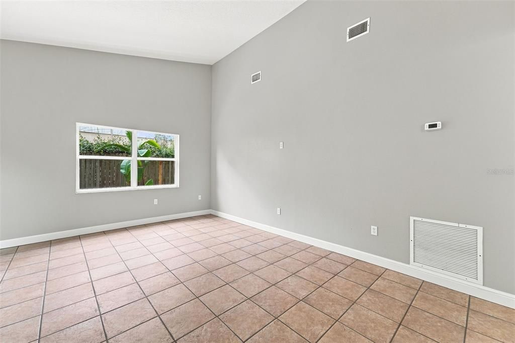 For Sale: $445,000 (5 beds, 3 baths, 2266 Square Feet)