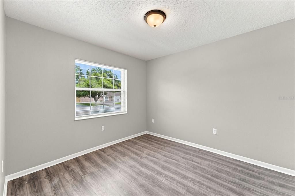 For Sale: $445,000 (5 beds, 3 baths, 2266 Square Feet)