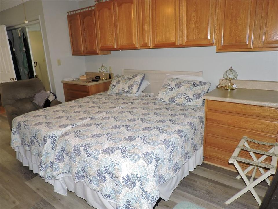 For Sale: $149,000 (2 beds, 2 baths, 1056 Square Feet)