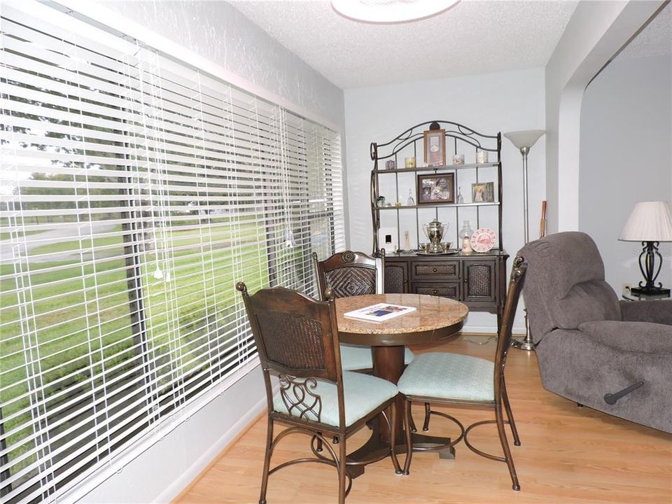 For Sale: $149,000 (2 beds, 2 baths, 1056 Square Feet)