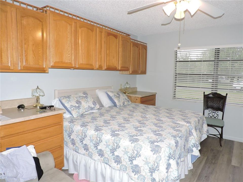For Sale: $149,000 (2 beds, 2 baths, 1056 Square Feet)
