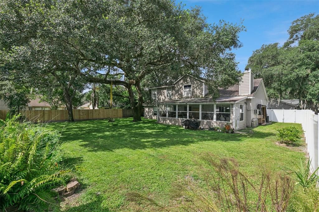 For Sale: $585,000 (4 beds, 2 baths, 2257 Square Feet)