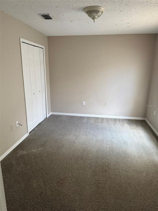 For Rent: $1,900 (4 beds, 2 baths, 1690 Square Feet)