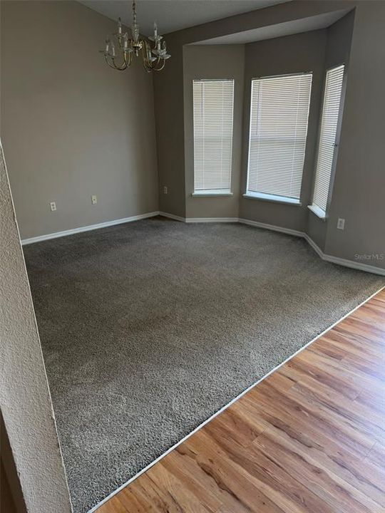 For Rent: $1,900 (4 beds, 2 baths, 1690 Square Feet)