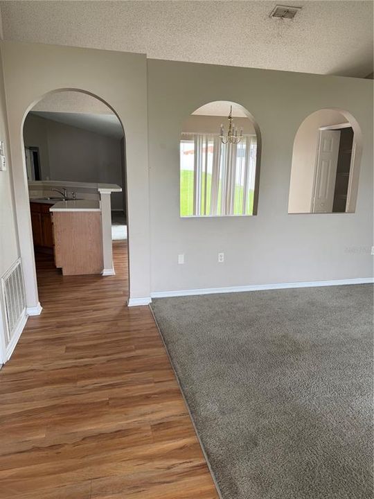 For Rent: $1,900 (4 beds, 2 baths, 1690 Square Feet)