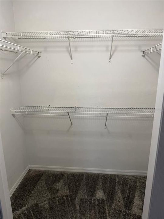 For Rent: $1,900 (4 beds, 2 baths, 1690 Square Feet)