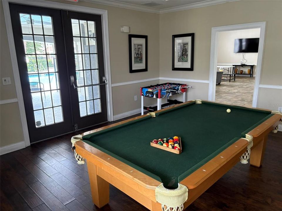 For Sale: $199,000 (2 beds, 2 baths, 1100 Square Feet)