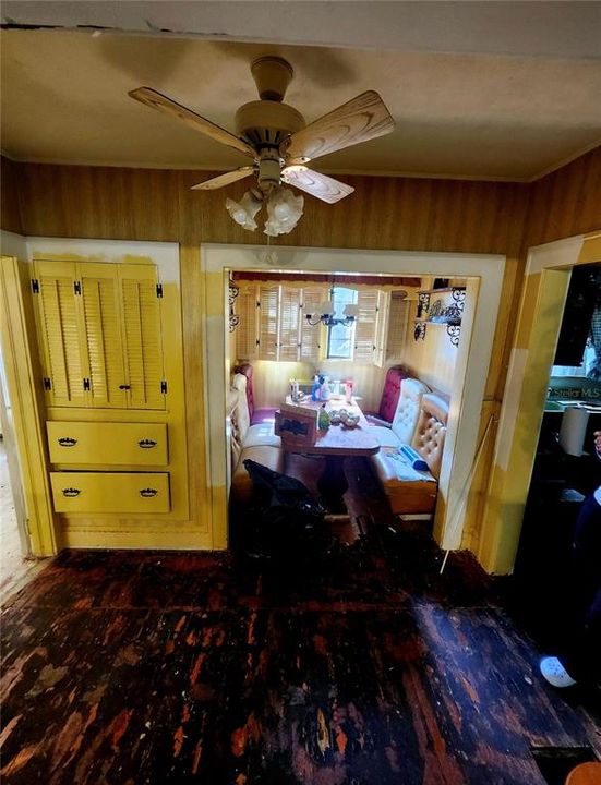 For Sale: $165,000 (3 beds, 2 baths, 1631 Square Feet)