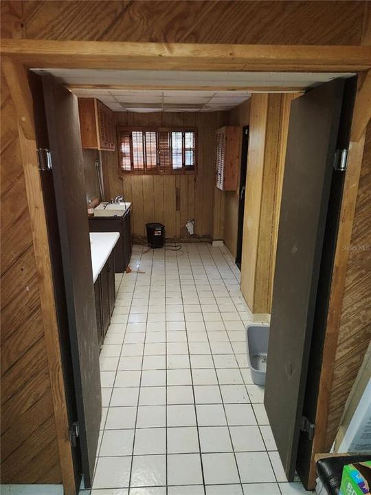 For Sale: $165,000 (3 beds, 2 baths, 1631 Square Feet)