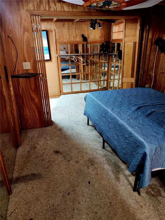 For Sale: $165,000 (3 beds, 2 baths, 1631 Square Feet)