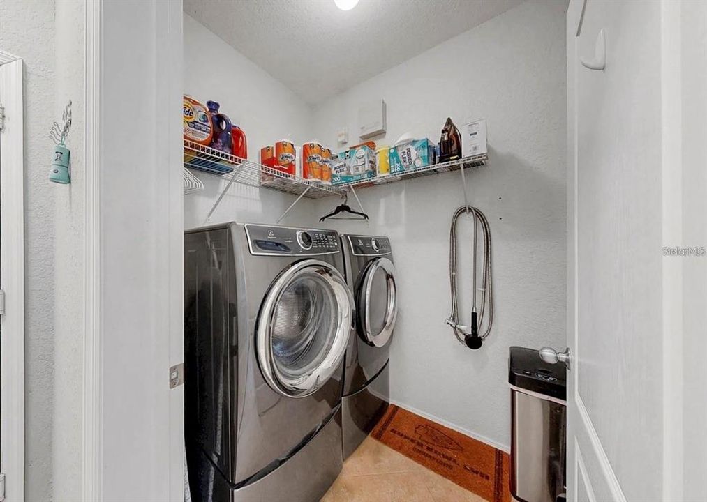 En Venta: $315,000 (2 camas, 2 baños, 1368 Pies cuadrados)