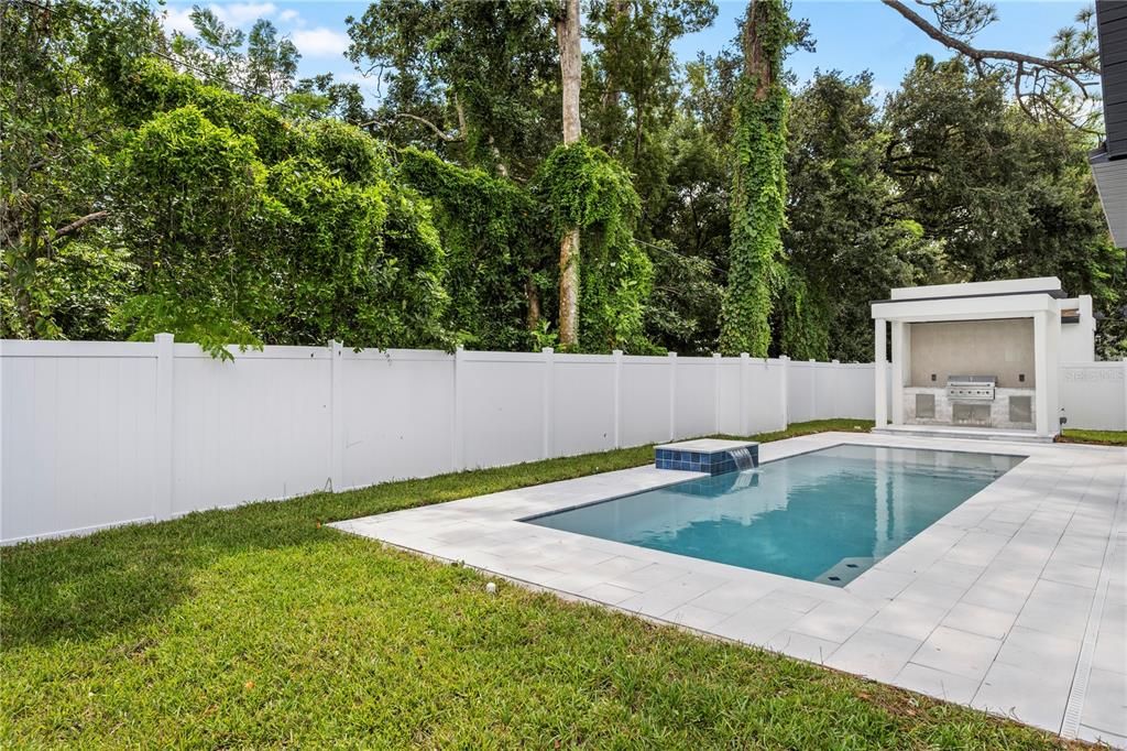En Venta: $1,900,000 (4 camas, 3 baños, 2950 Pies cuadrados)