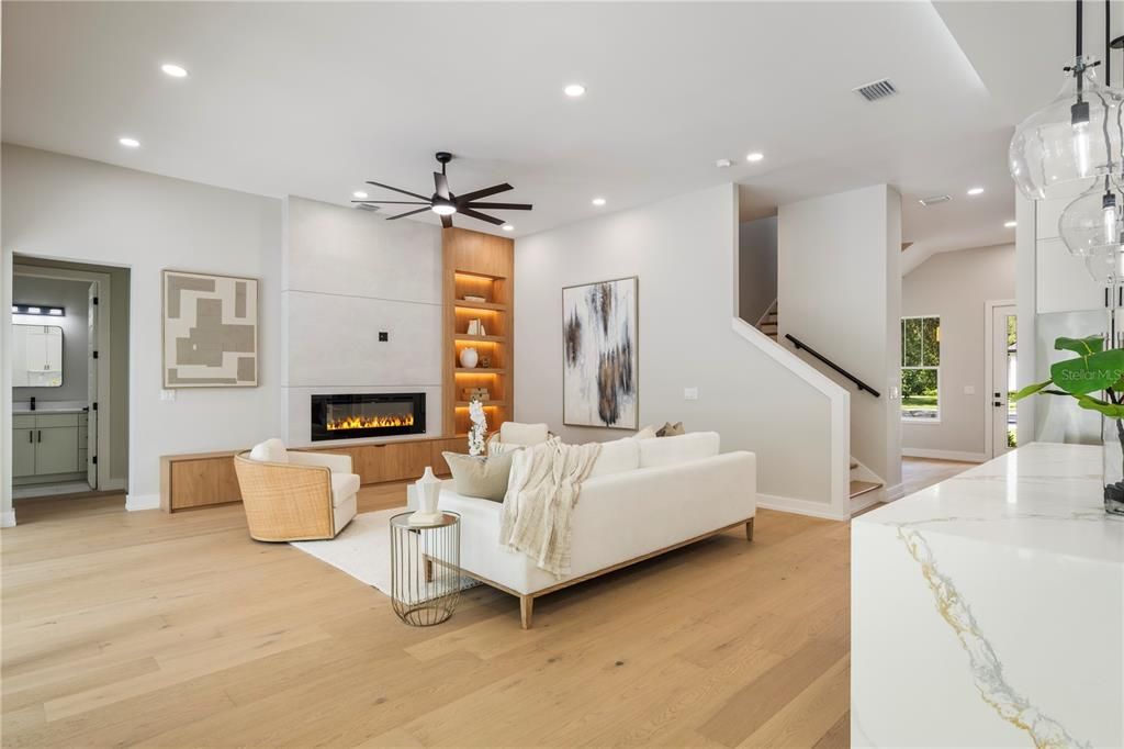 En Venta: $1,900,000 (4 camas, 3 baños, 2950 Pies cuadrados)