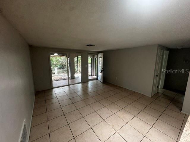 For Rent: $1,595 (2 beds, 2 baths, 1136 Square Feet)