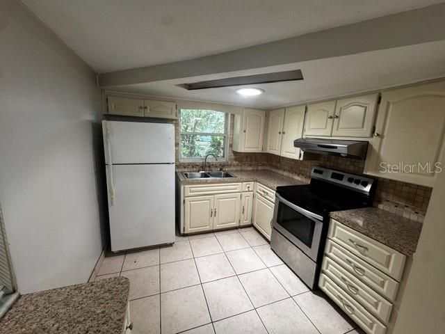 For Rent: $1,595 (2 beds, 2 baths, 1136 Square Feet)