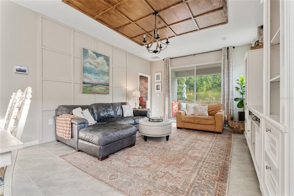 For Sale: $300,000 (3 beds, 2 baths, 1610 Square Feet)
