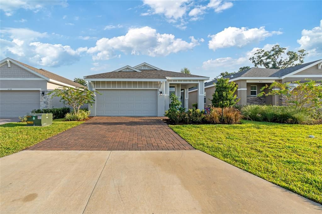For Sale: $300,000 (3 beds, 2 baths, 1610 Square Feet)
