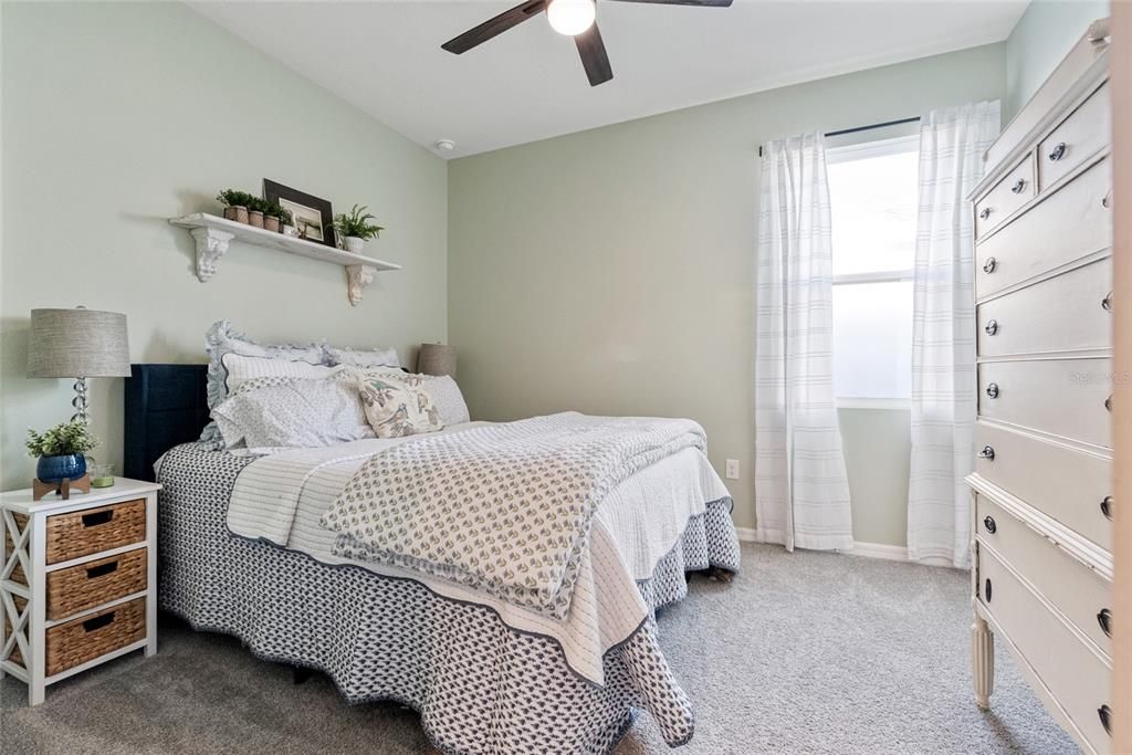 For Sale: $300,000 (3 beds, 2 baths, 1610 Square Feet)