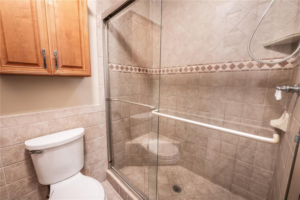 For Sale: $399,900 (3 beds, 2 baths, 1923 Square Feet)