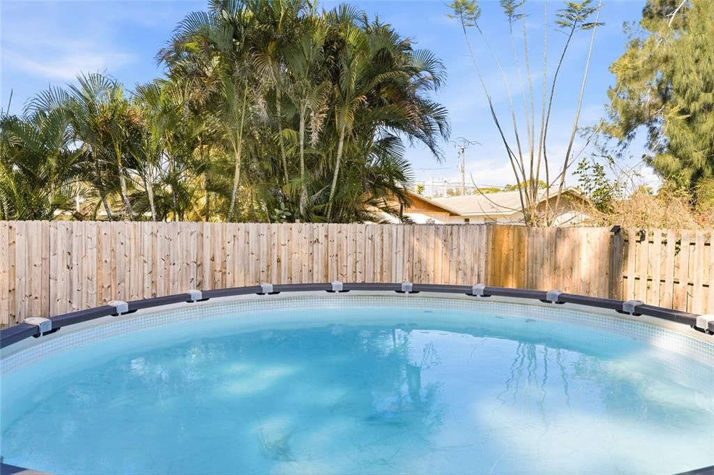 For Sale: $375,000 (3 beds, 2 baths, 1036 Square Feet)