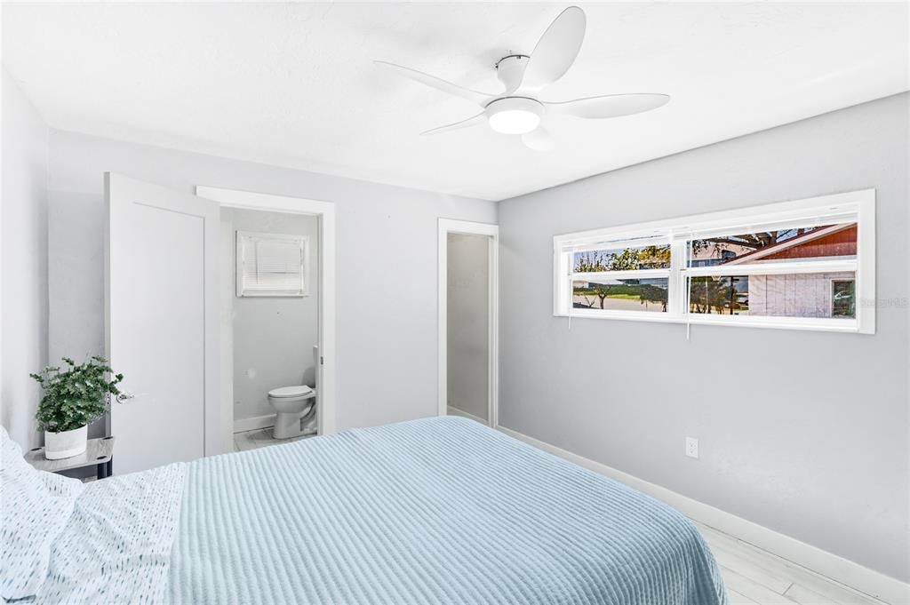 For Sale: $375,000 (3 beds, 2 baths, 1036 Square Feet)
