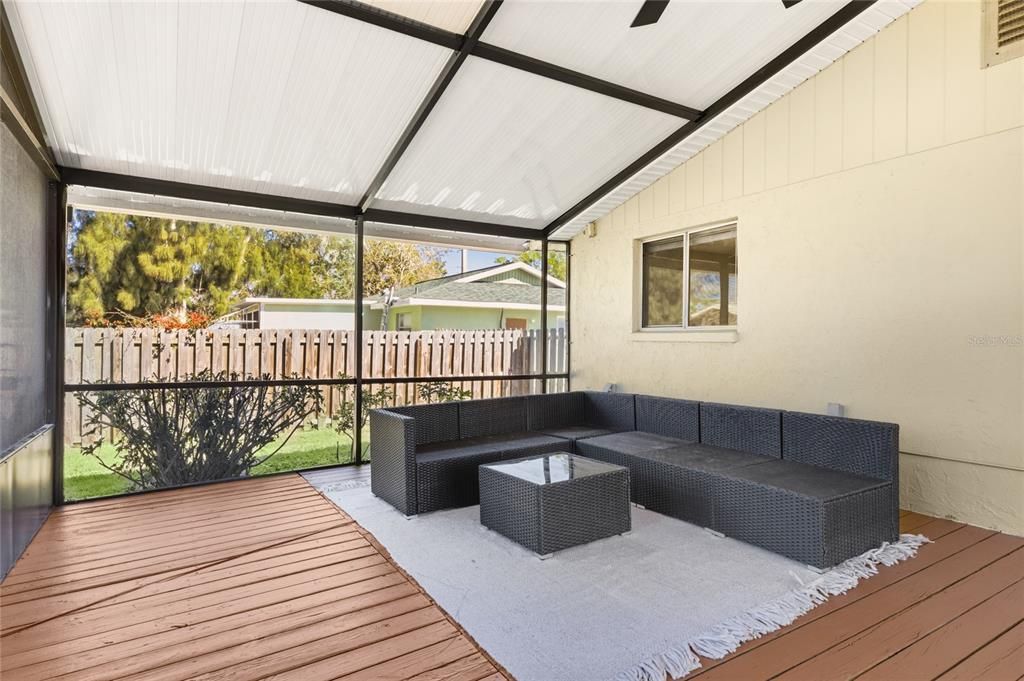 For Sale: $375,000 (3 beds, 2 baths, 1036 Square Feet)