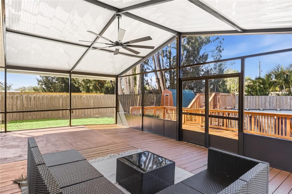 For Sale: $375,000 (3 beds, 2 baths, 1036 Square Feet)
