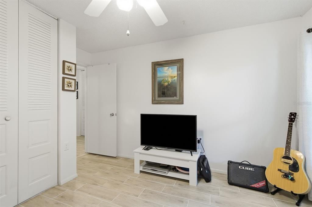 En Venta: $250,000 (2 camas, 2 baños, 1467 Pies cuadrados)