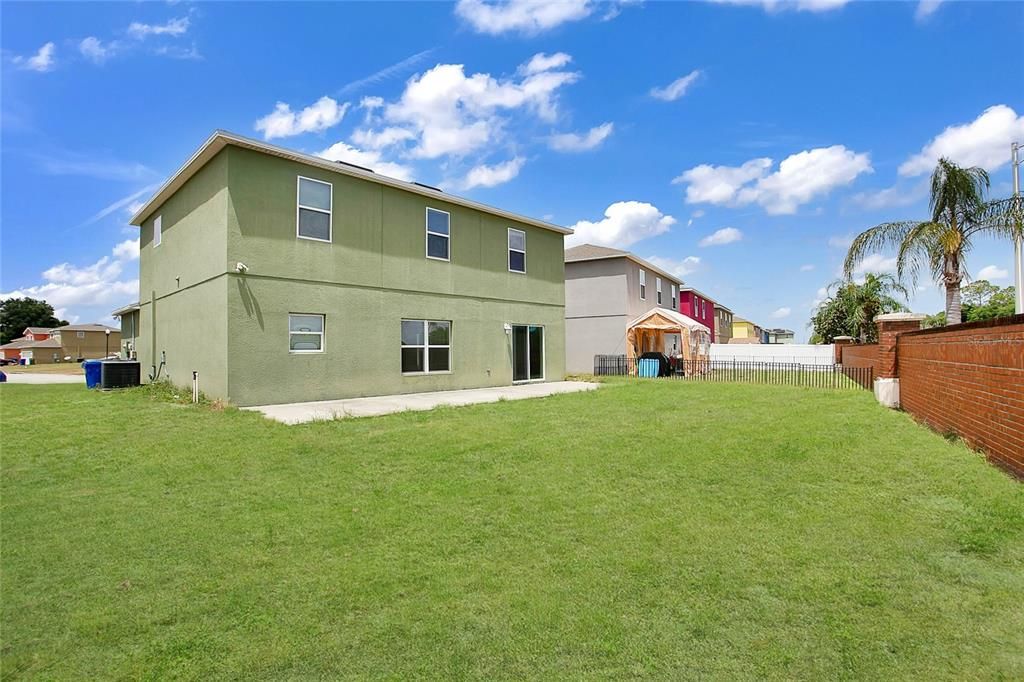 На продажу: $295,000 (4 спален, 2 ванн, 1874 Квадратных фут)