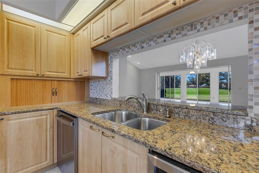 На продажу: $679,900 (3 спален, 2 ванн, 2632 Квадратных фут)