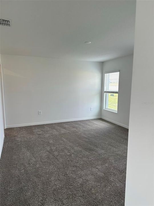 В аренду: $2,200 (4 спален, 2 ванн, 1821 Квадратных фут)
