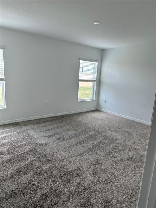 В аренду: $2,200 (4 спален, 2 ванн, 1821 Квадратных фут)
