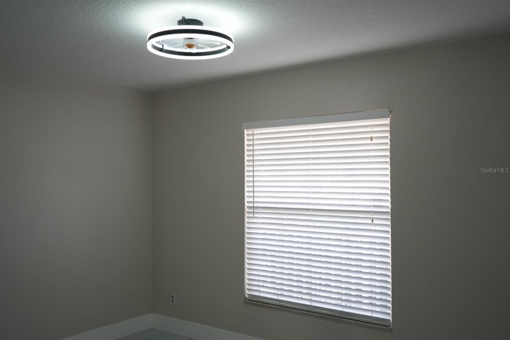 En Renta: $2,800 (4 camas, 3 baños, 1729 Pies cuadrados)
