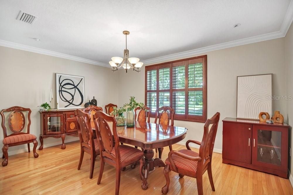 En Venta: $995,000 (3 camas, 2 baños, 2486 Pies cuadrados)
