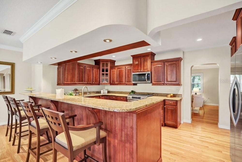 En Venta: $995,000 (3 camas, 2 baños, 2486 Pies cuadrados)