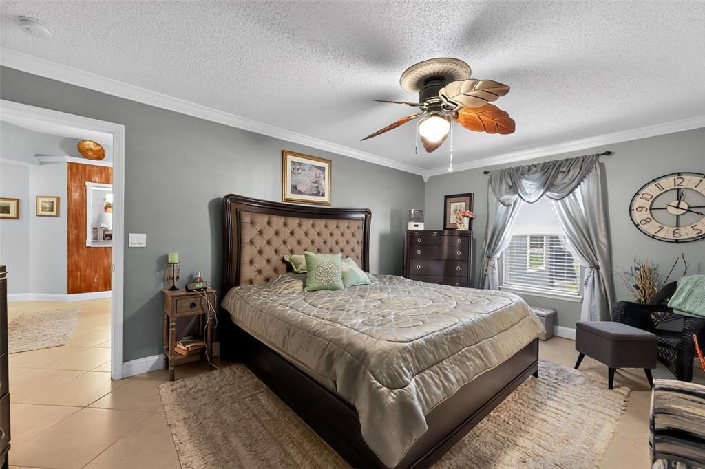 For Sale: $419,000 (3 beds, 2 baths, 1792 Square Feet)
