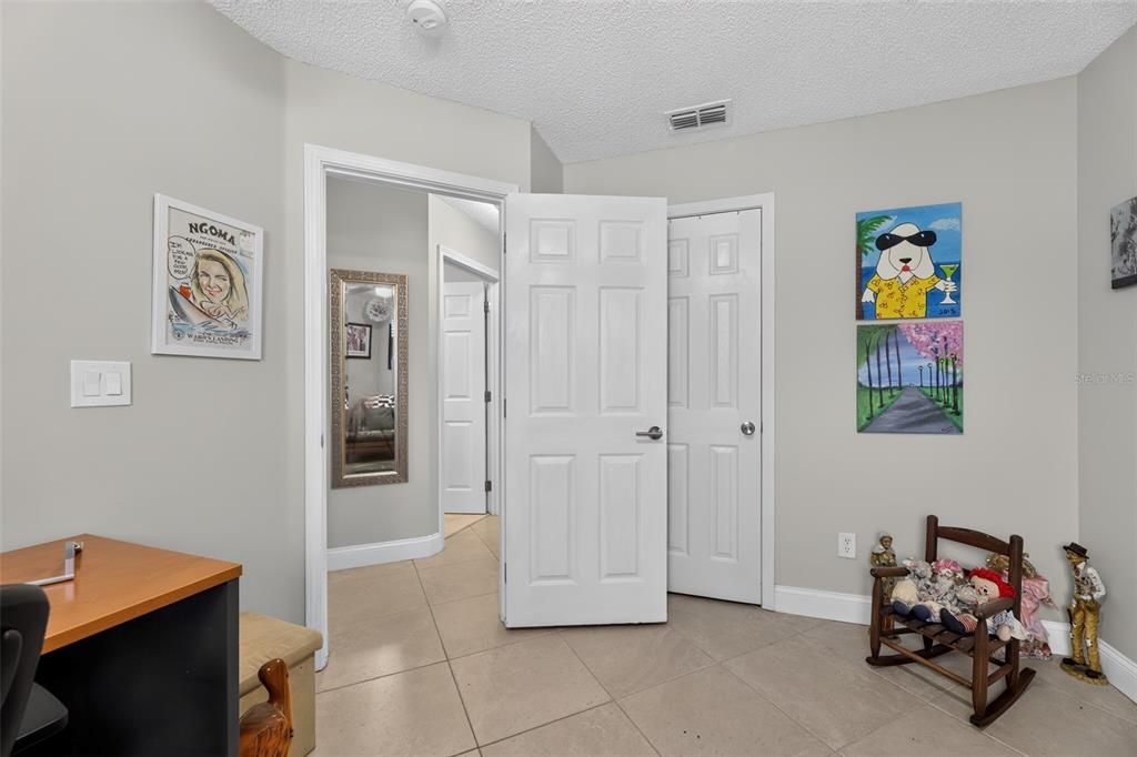 For Sale: $419,000 (3 beds, 2 baths, 1792 Square Feet)