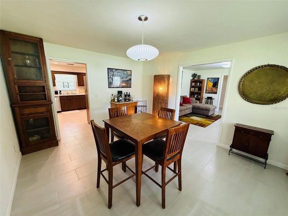 For Sale: $399,000 (3 beds, 2 baths, 1872 Square Feet)